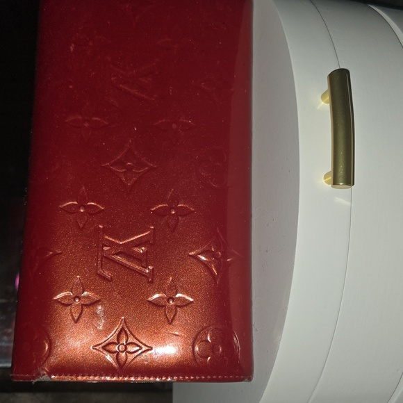 Louis Vuitton Red Vernis Patent Leather Snap Continental Wallet - Picture 9 of 11